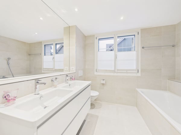 Modernes 1.5-Zimmer Reihenhaus mit praktischem Grundriss, Dorf 9