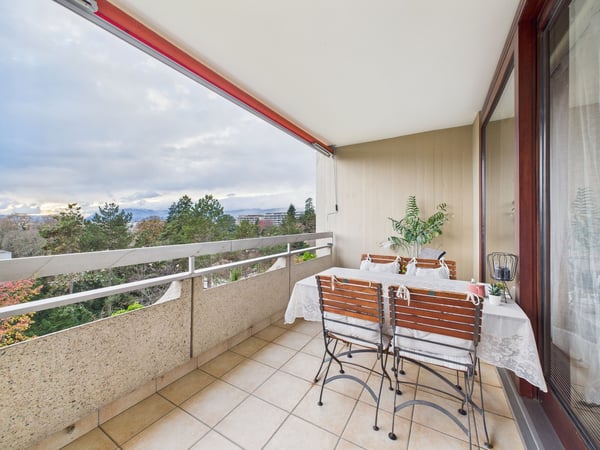 Appartement meublé de 1.5 pièces  190 m²  Résidence de standing privée et arborée  Proche Nations et Organisations  Genève 10