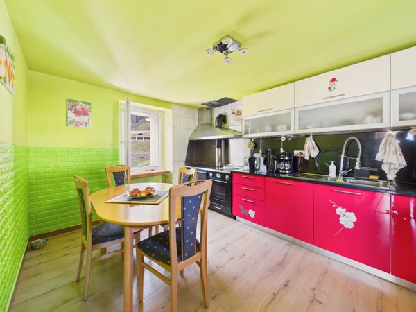 Incantevole casa unifamiliare a Marolta con ampio giardino 6