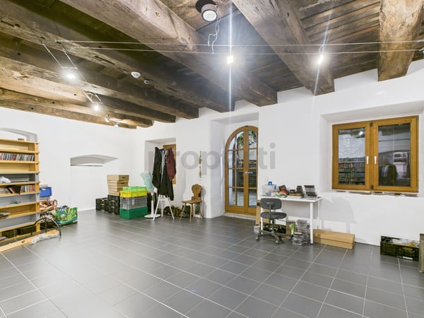 Charmante 1.5-Zimmer-Maisonette-Wohnung im historischen Zehntenhaus  Wo Geschichte auf modernen Wohnkomfort trifft 10