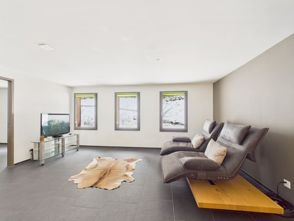 Grosszügiges Einfamilienhaus an ruhiger Lage in Bergün Filisur 8