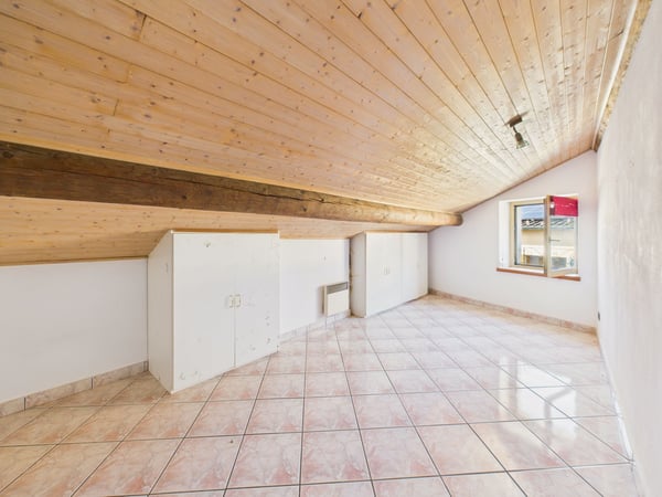 Incantevole casa a schiera nella pittoresca regione di Tresa 10