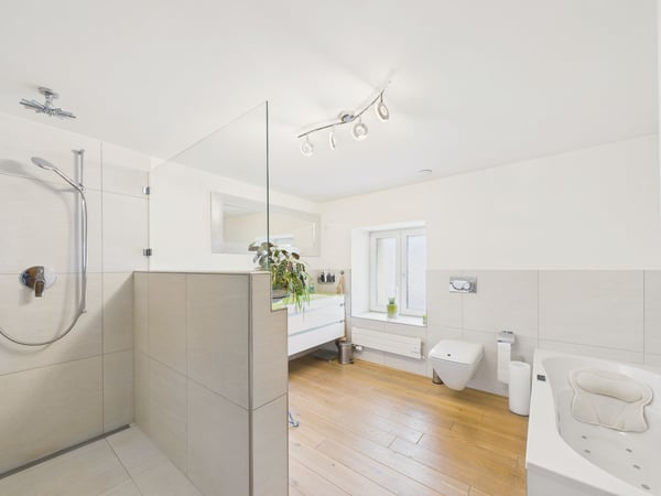 Grosszügiges Einfamilienhaus mit Garten in Koblenz 9