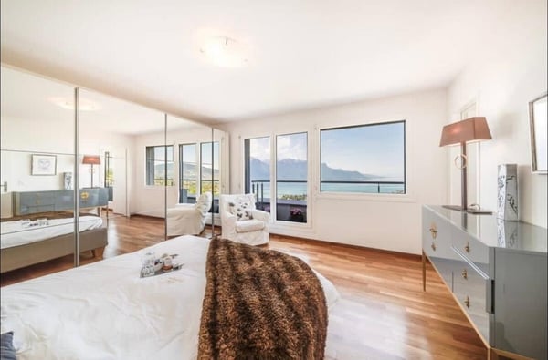 Vue panoramique - Spacieuse maison mitoyenne 1.5 pièces 5