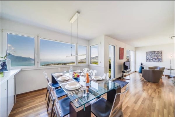 Vue panoramique - Spacieuse maison mitoyenne 1.5 pièces 2