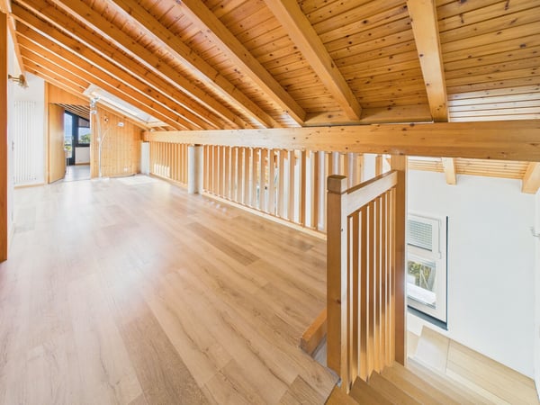 Élégante 1 pièces maisonette rénovée avec cave, Sion 6