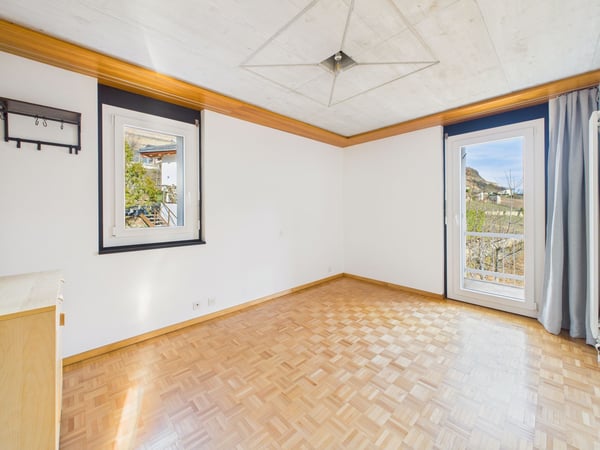 Élégante 1 pièces maisonette rénovée avec cave, Sion 5