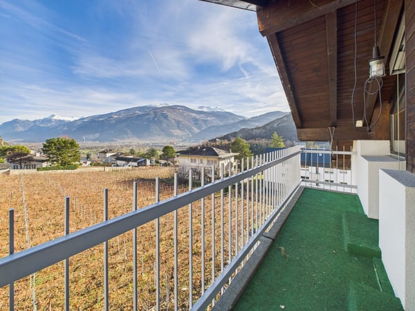 Élégante 1 pièces maisonette rénovée avec cave, Sion 12