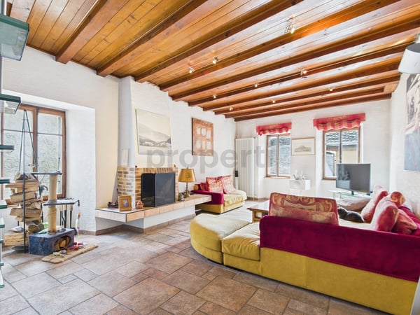 Élégante maison de 2 pièces au caractère unique - Grandvaux 1