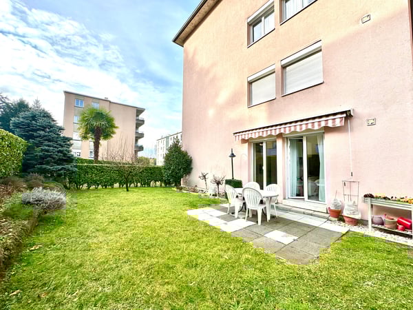 Luminoso appartamento di 1.5 locali a Pregassona con giardino 8