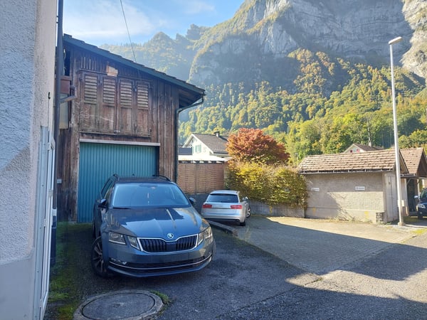 Attraktives und vollvermietetes Mehrfamilienhaus in Netstal, Kanton Glarus 9