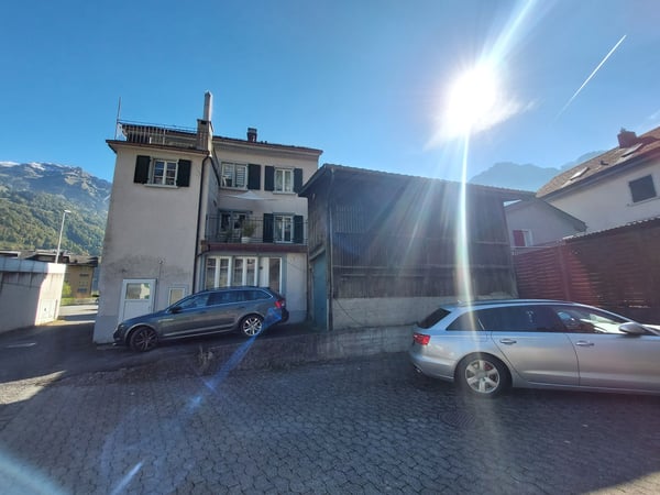 Attraktives und vollvermietetes Mehrfamilienhaus in Netstal, Kanton Glarus 11