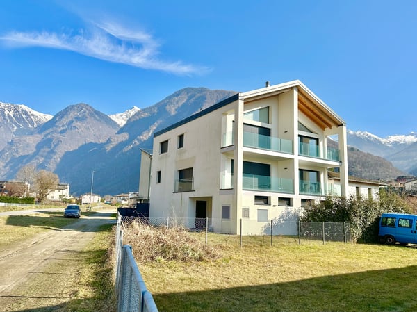 Eleganza Moderna e Comfort: Villa con Rifiniture di Pregio 12