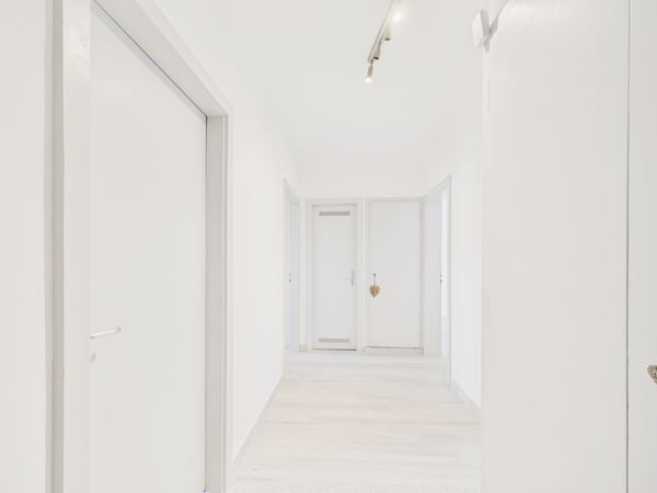 Appartement rénové de 1.5 pièces au cSur de Le Locle  calme, modernité et confort 6