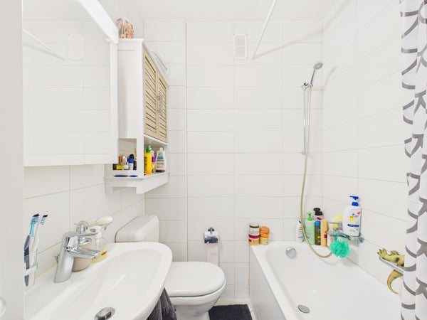 Appartement rénové de 1.5 pièces au cSur de Le Locle  calme, modernité et confort 7