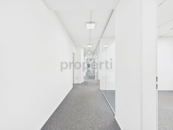 Exquisites Büro mit vielseitigen Nutzungsmöglichkeiten in Aarwangen, BE 4