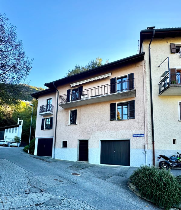 Casa bifamiliare a Viganello con vista su Lugano  ideale come residenza o investimento 1