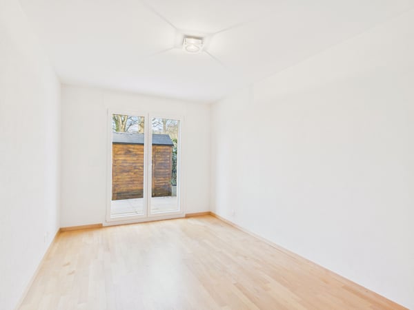 Grand appartement moderne 1.5 pièces avec jardin et balcon 6