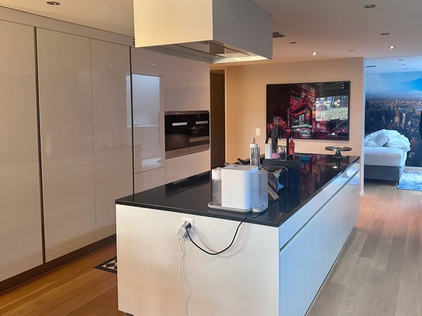 Ruhige und moderne Gartenwohnung in Zürich Witikon 2