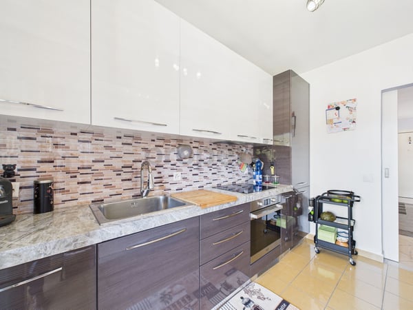 Attico ristrutturato 1.5 locali con vista lago a Caslano 2