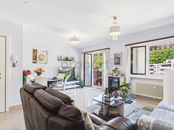 Attico ristrutturato 1.5 locali con vista lago a Caslano 5