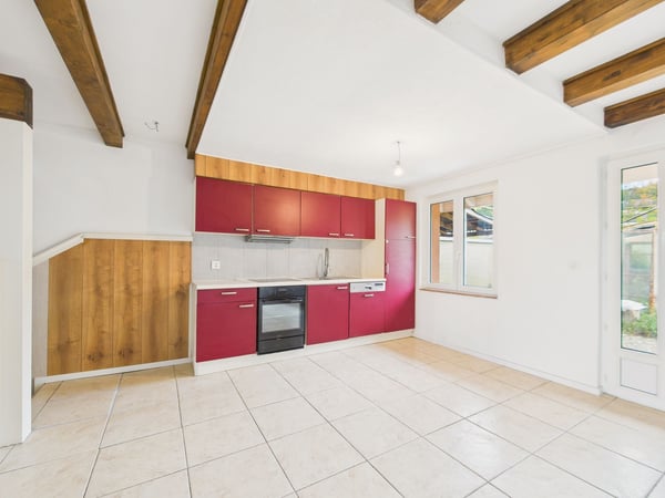 Maison mitoyenne de 1.5 pièces dans la pittoresque région de Broye 2