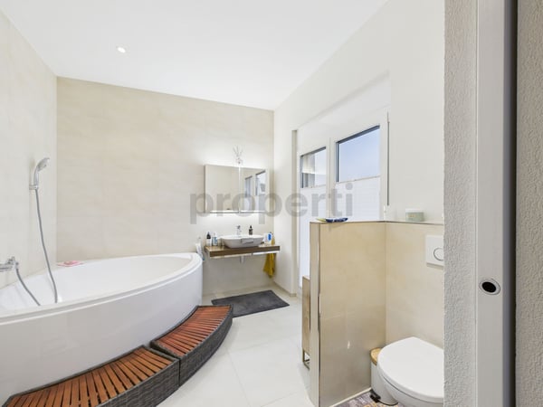 Exklusives Einfamilienhaus in Dürnten - mit Sauna und Jacuzzi 8