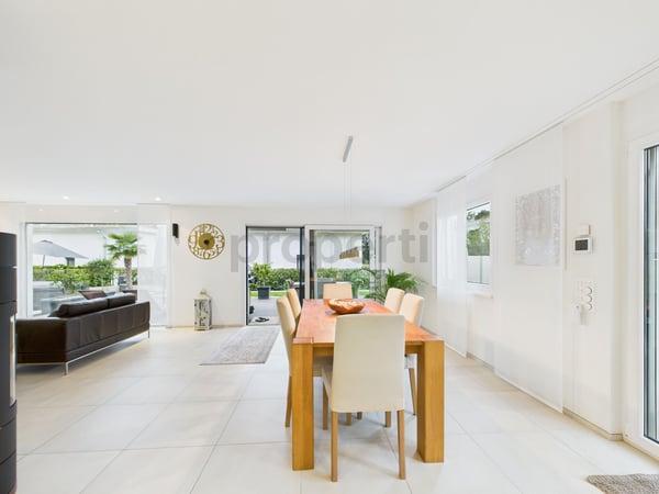 Exklusives Einfamilienhaus in Dürnten - mit Sauna und Jacuzzi 4