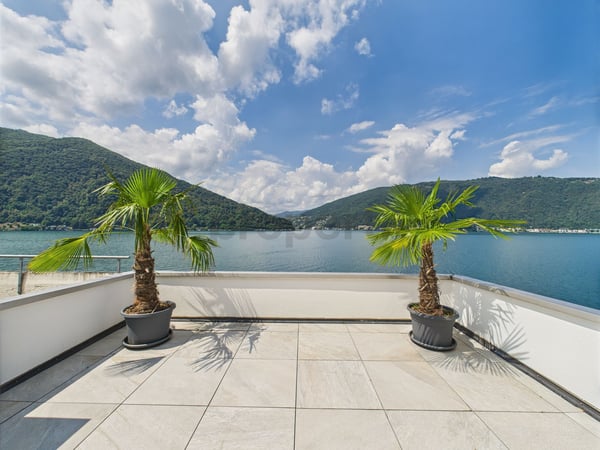 Elegante villa a Bissone con accesso diretto al Lago di Lugano 2