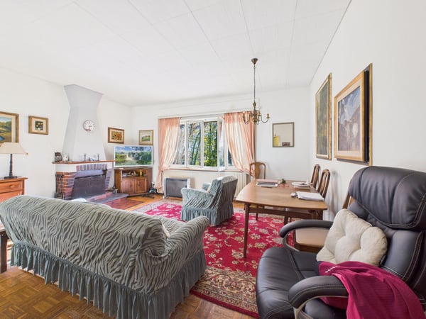 Affascinante casa unifamiliare di 1.5 immersa nel verde ad Aranno 10