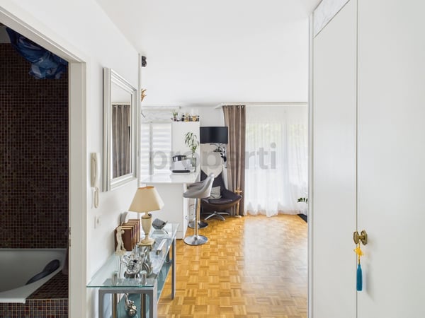Appartement exclusif de 1.5 pièces à Saint-Sulpice avec balcon 7