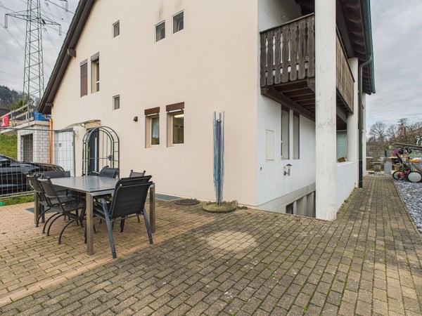 Grosszügiges 1-Zimmer-Einfamilienhaus mit Garten in Eiken 12