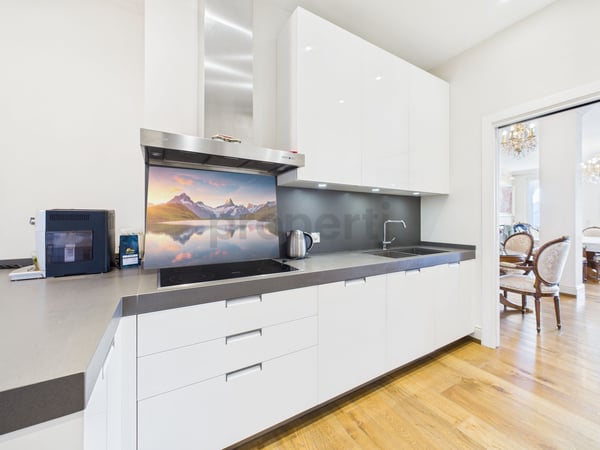 Proprietà di lusso con vista sul lago e servizi esclusivi in resort 1 stelle 4