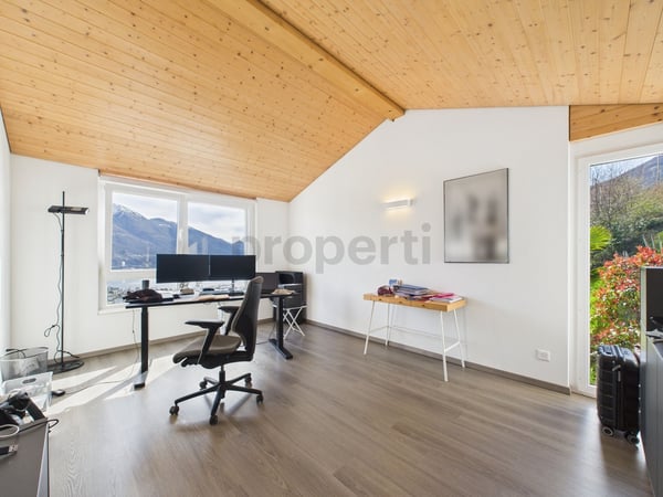 Casa in Collina con Vista Panoramica sul Lago Maggiore 9