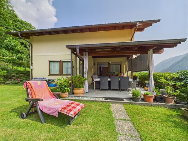 Splendida casa unifamiliare 1.5 locali con giardino a Sigirino 2