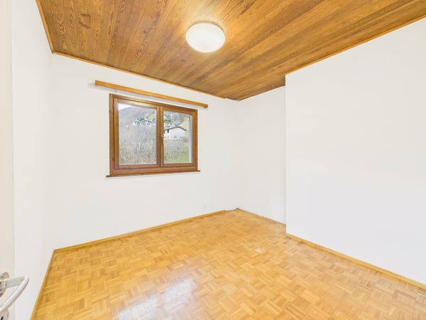 Casa bifamiliare con due appartamenti e vista incantevole a Lavertezzo, TI 7