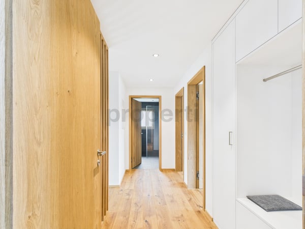 Schöne 1.5-Zimmer Maisonette-Neubauwohnung mit Berg- und Seeblick in Brigels 6