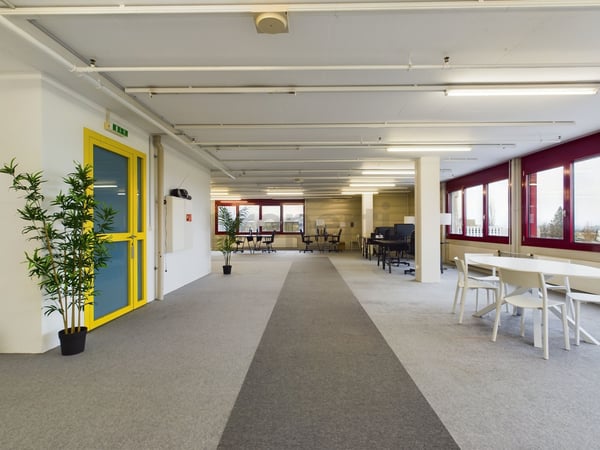 Grosszügiges und modernes Büro in Zollikofen 4