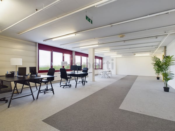 Grosszügiges und modernes Büro in Zollikofen 5