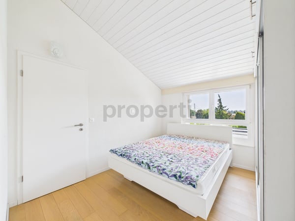 Appartement meublé avec terrasse à 2 pas de lONU  calme, confort & services inclus 6