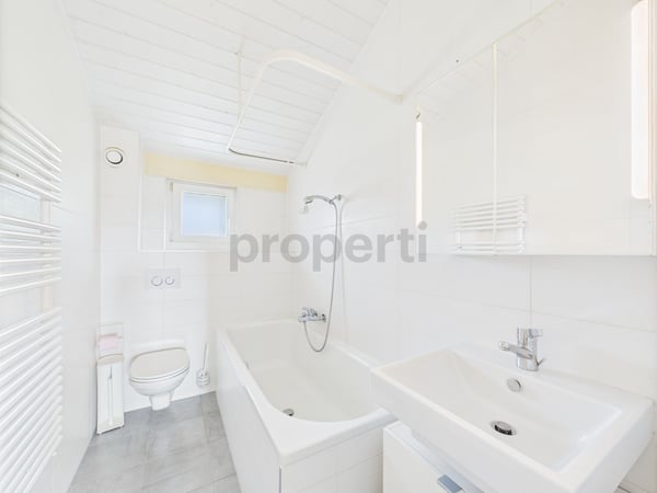 Appartement meublé avec terrasse à 2 pas de lONU  calme, confort & services inclus 9