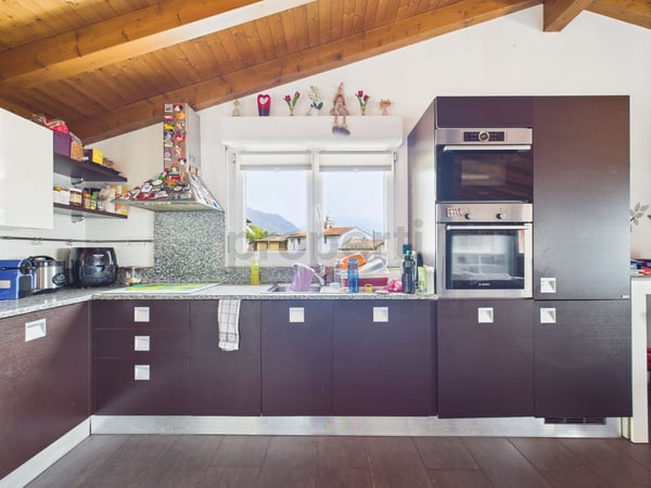 Splendida casa bifamiliare 4,5 locali + 2.5 locali a Sigirino 5