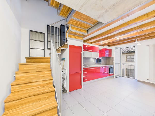 Splendida casa ristrutturata nel nucleo Melide con 1.5 locali 2