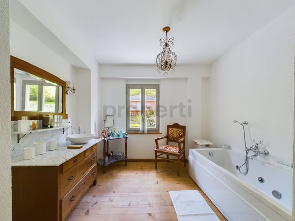 Pittoresca casa plurifamiliare con terreno nel cuore della Val di Blenio / Malvenfarbiges Mehrfamilienhaus mit Grundstück im Herzen des Bleniotals 4