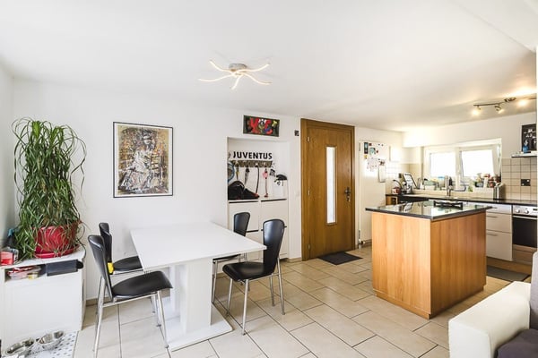 Casa unifamiliare con due unità abitative indipendenti a Mezzovico-Vira, ammessa residenza secondaria. 5