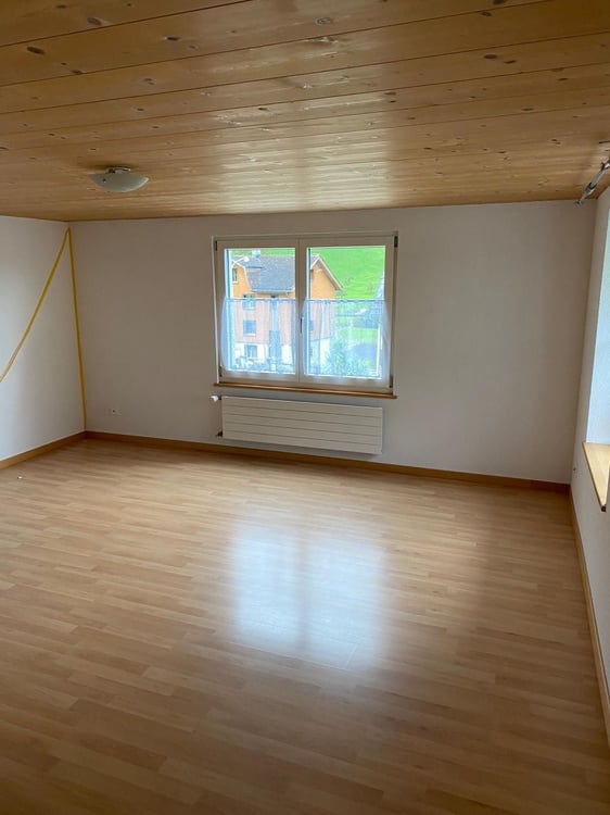 Gemütliche 1-Zimmer Einfamilienhaus an ruhiger Lage in Glarus 9