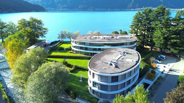 Appartamento 1.5  in bellissima posizione sul lago, PT con grande giardino / 1.5 Zimmer Wohnung in schöner Seelage, EG mit grossem Garten 2