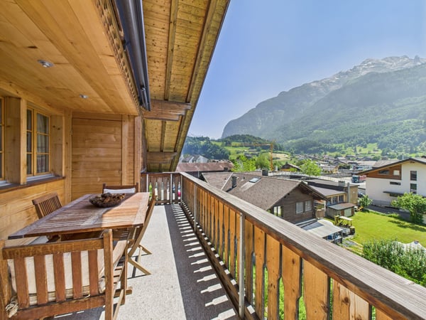 Luxuriöse und elegante 1.5-Zimmer Dachwohnung in Meiringen 11