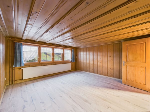 Neu renovierte 1.5-Zimmer Wohnung im stilvollen Altbau in Degersheim 1