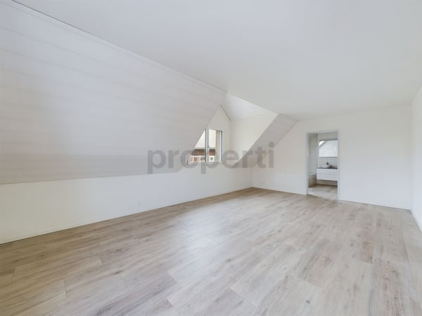 Grosszügige 1.5-Zimmer-Attikawohnung mit traumhafter See- & Bergsicht in Hausen am Albis 5